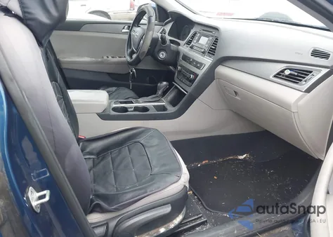 2015 Hyundai Sonata Se z USA, uszkodzony, nr VIN 5NPE24AF3FH058965